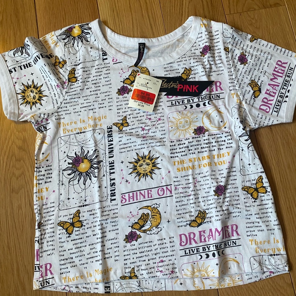 White Newspaper Graphic T-Shirt